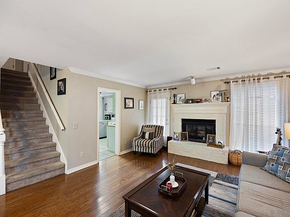 5th image of 1613 Neptune St