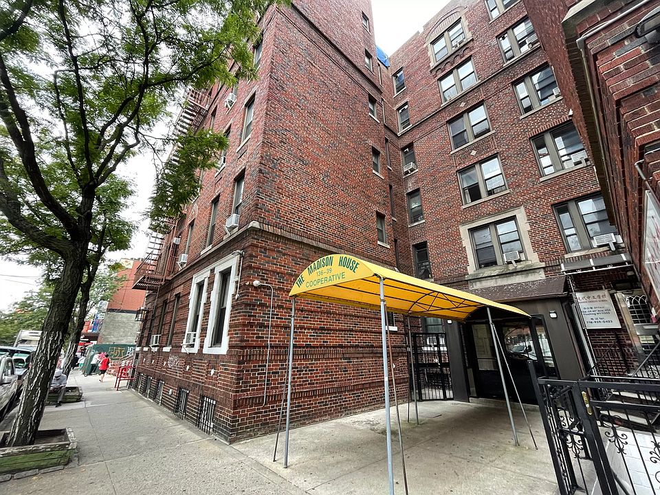 1st image of 13639 41st Ave Basement 5