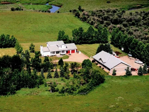 3216 E Township Road 303 Rd, Mountain View County, AB T0M 0K0