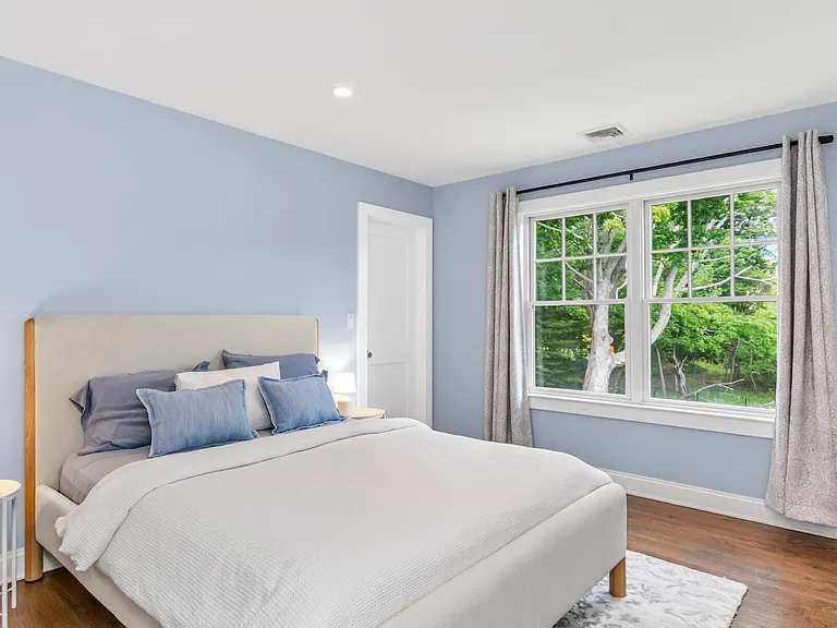 112 Montauk Hwy — Photo 17