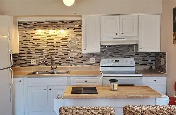 5th image of 4341 Tahitian Gardens Cir APT D
