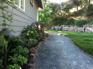 97 Hillcrest Dr, Orinda, CA