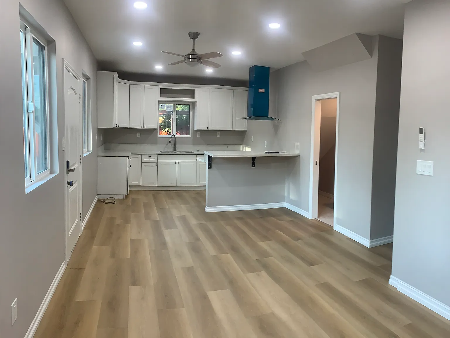 2 bed, 1.5 bath, 600 sqft, $2,150 — Photo 3