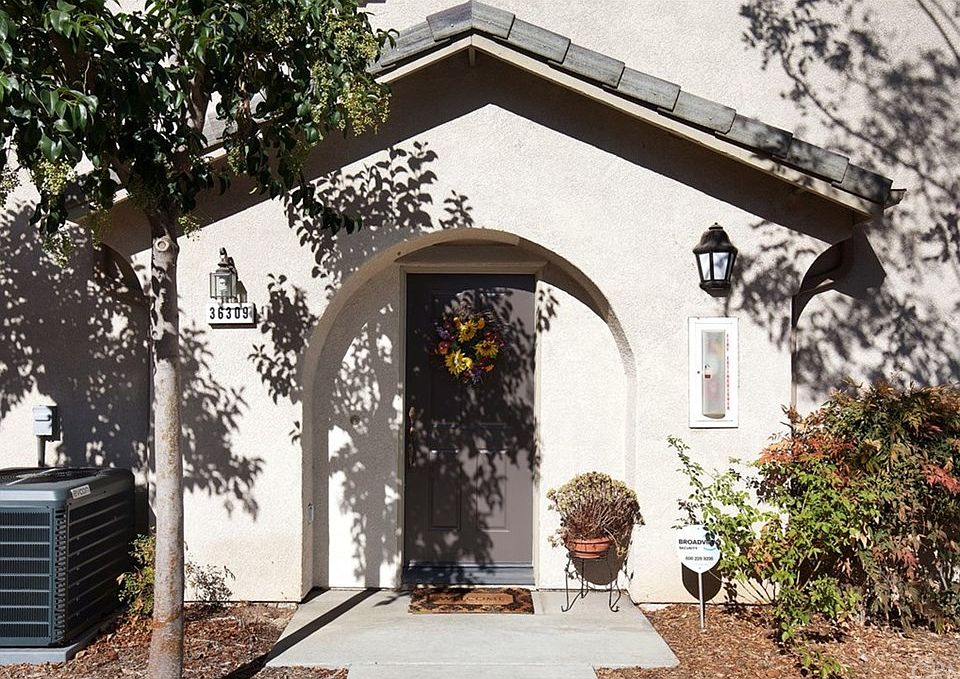 1st image of 36309 Grazia Way