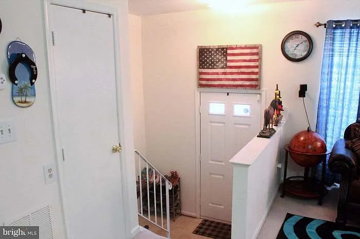4 bed, 1663 sqft, $2,600 — Photo 3