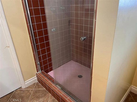 4th image of 3405 Mulldae Ave