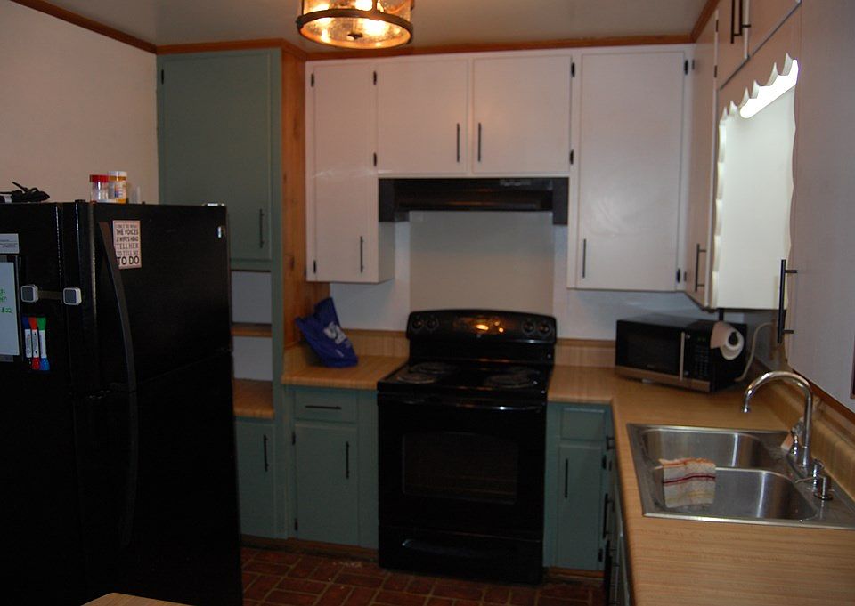 2nd image of 108 Lupo Dr