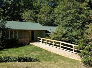 75 Cambridge Rd, Asheville, NC 28804