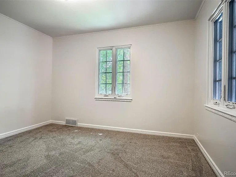 2232 S Clayton St — Photo 25
