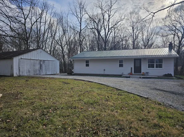 1877 W Coopers Chapel Rd, Veedersburg, IN 47987