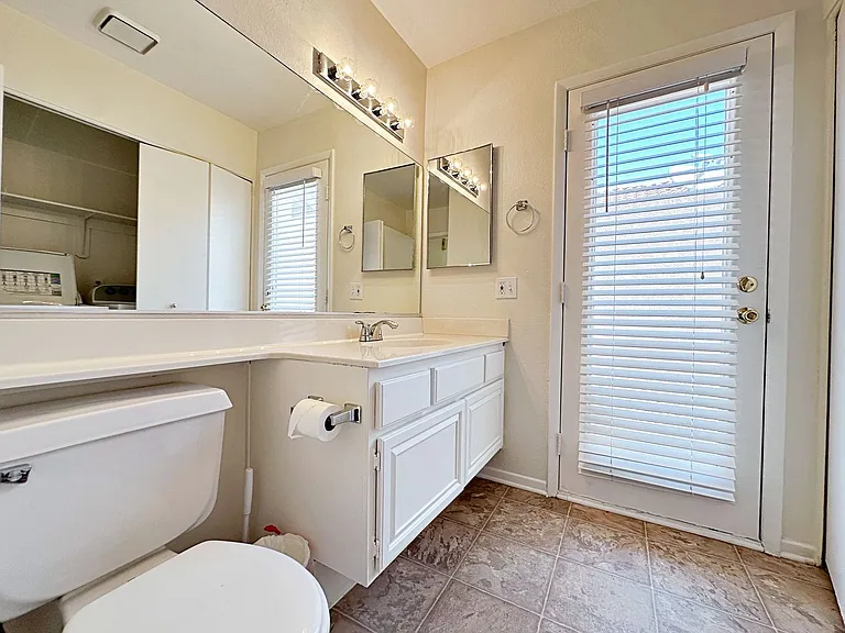 3317 Surfline Dr — Photo 21