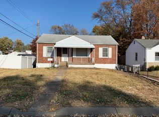 11 Constance Ct, Saint Ann, MO 63074