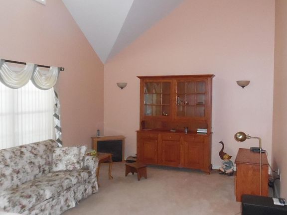2nd image of 1629 Kiwanis Trl