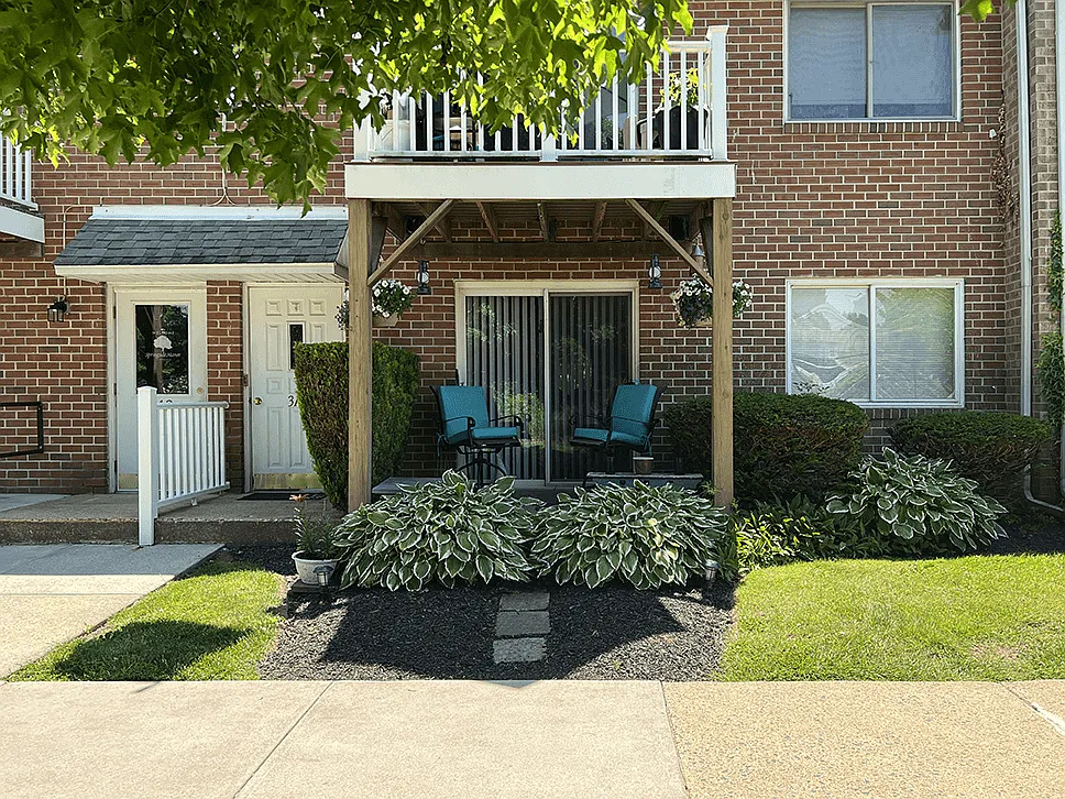 Springside Manor — Photo 2