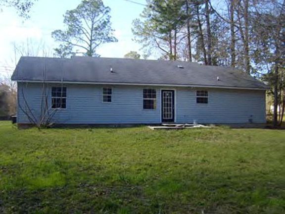 3rd image of 306 McDonald Ave N