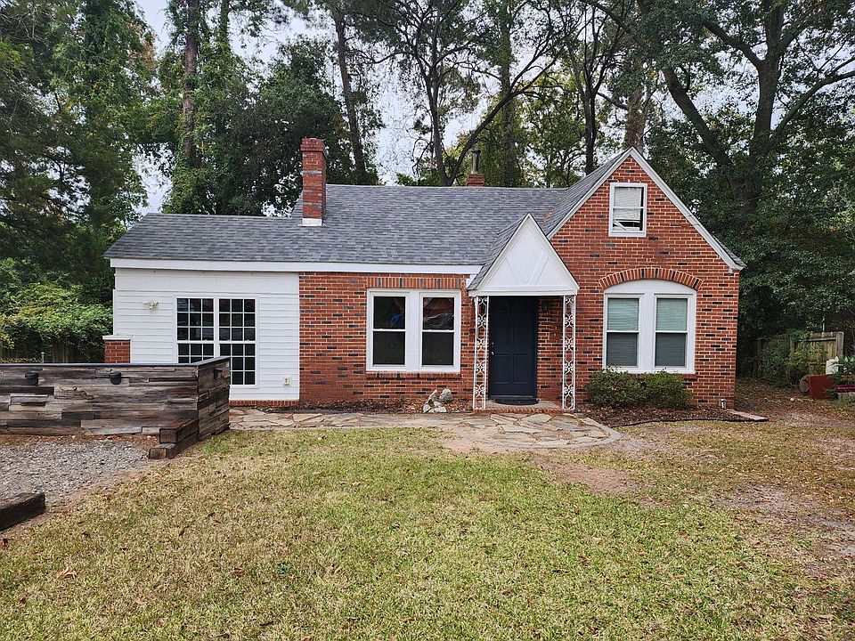 1st image of 2361 Redwood Dr