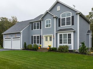 59 Raiders Way, Tiverton, RI 02878