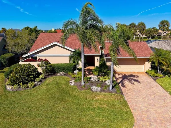 3941 Prairie Dunes Dr, Sarasota, FL 34238