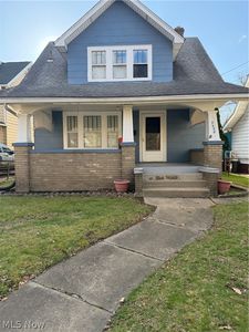 2458 East Ave, Akron, OH, 44314