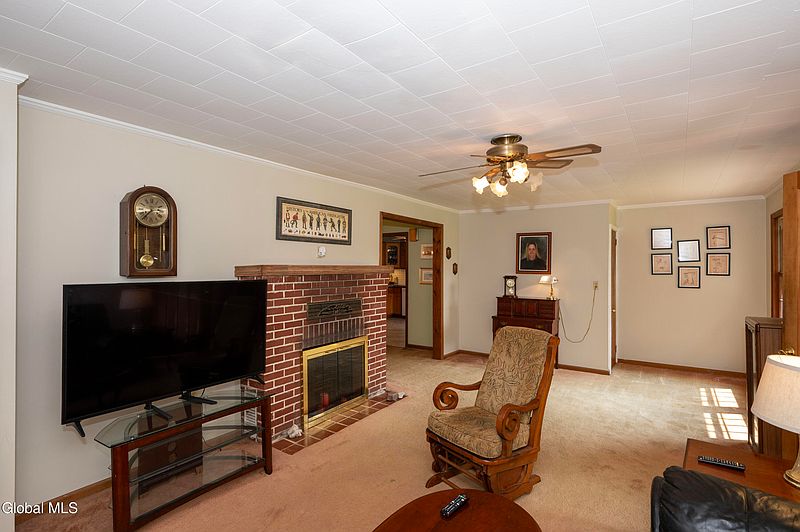 5th image of 1112 Sacandaga Road
