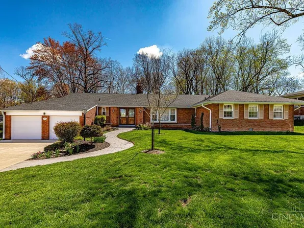 2950 Timbercrest Dr, Cincinnati, OH 45238