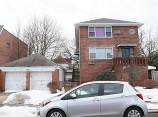 13814 58th Rd, Flushing, NY 11355