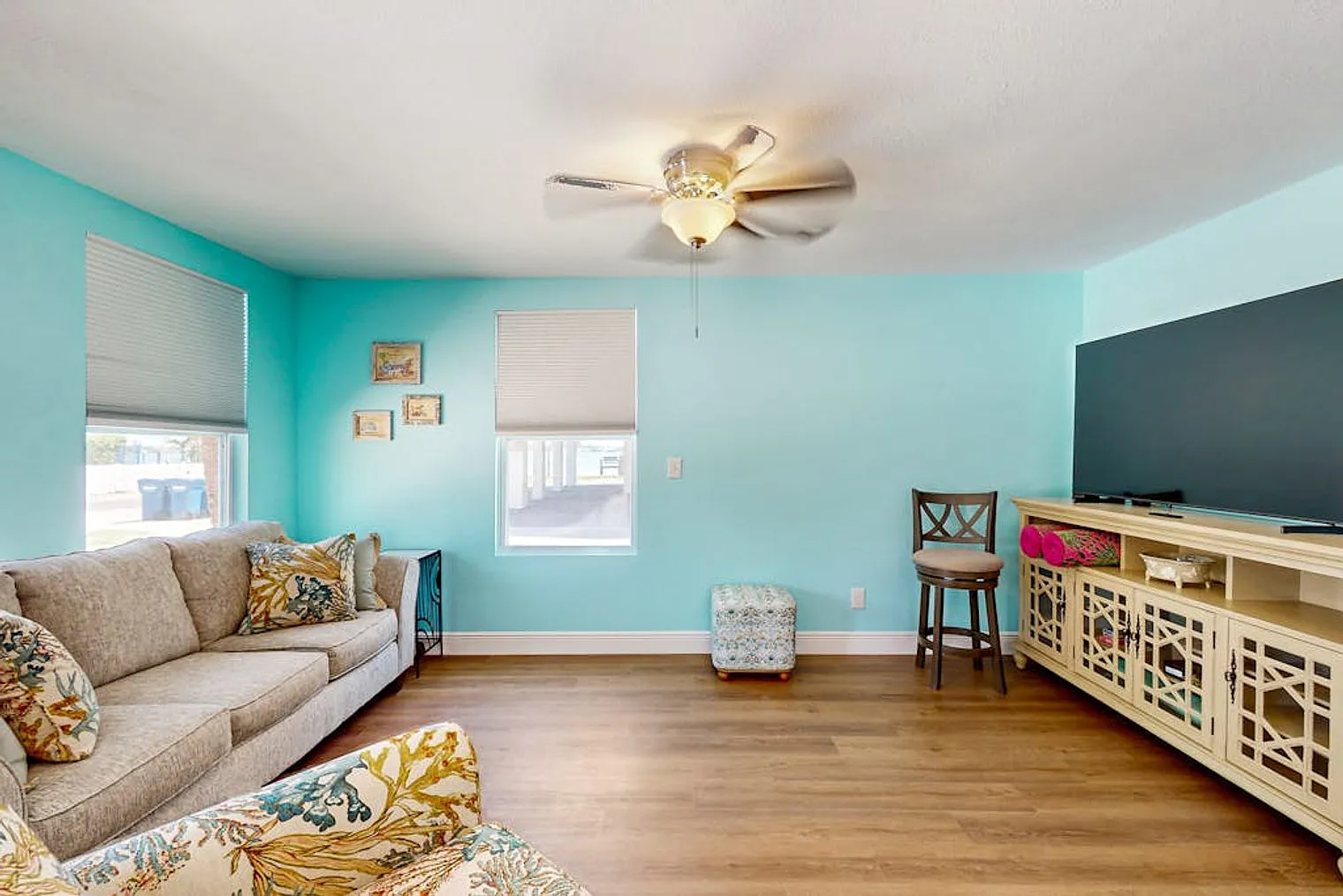 2 bed, 1.0 bath, 613 sqft, $4,259 — Photo 3