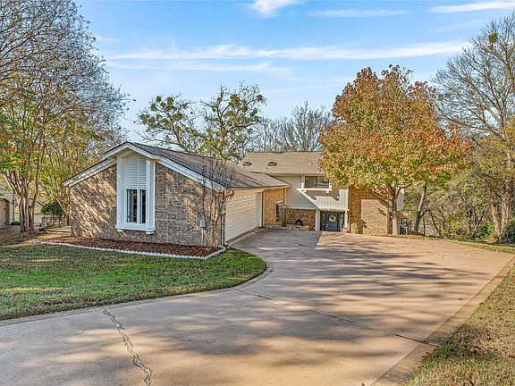 3rd image of 6521 Edgewood Ct