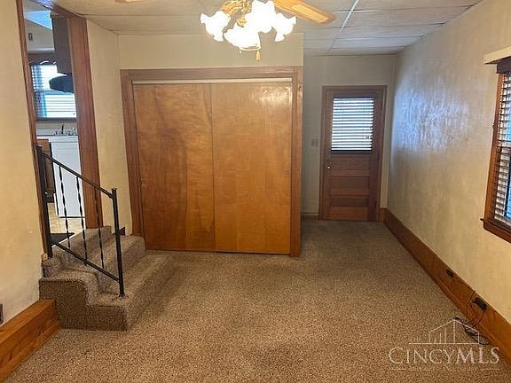 5th image of 662 Schwartz Dr