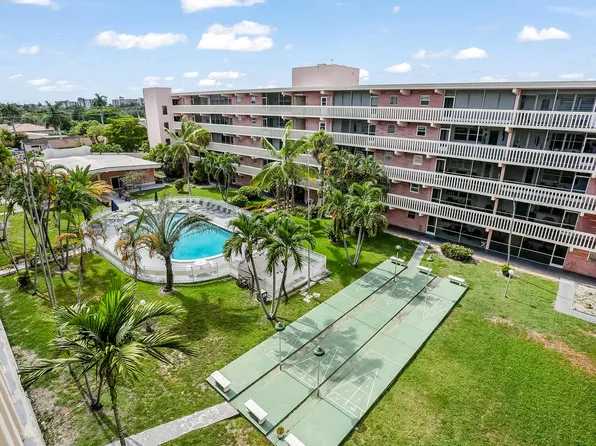 180 NE 12th Avenue #15E, Hallandale Beach, FL 33009