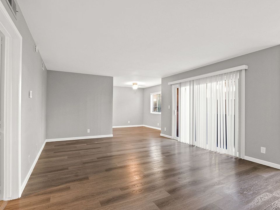 1st image of 1111 17th St APT D