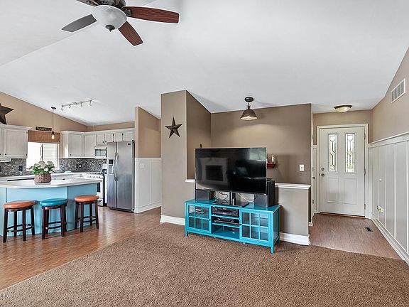 4th image of 8966 Little Bass Ln