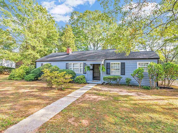 2nd image of 555 Lucerne Dr