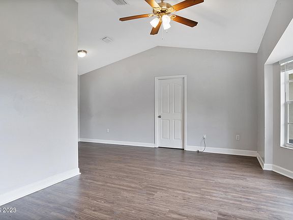 5th image of 6212 Brandt St