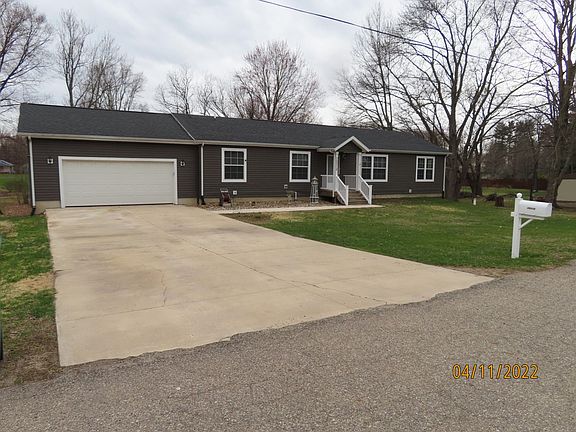 3rd image of 70312 Sheridan Dr