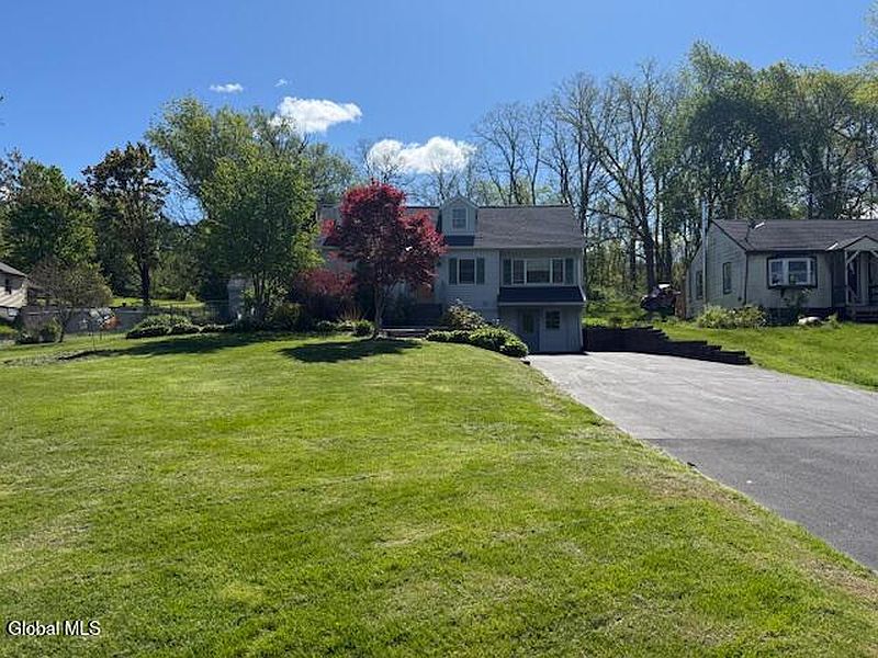 3rd image of 104 Haughney Road