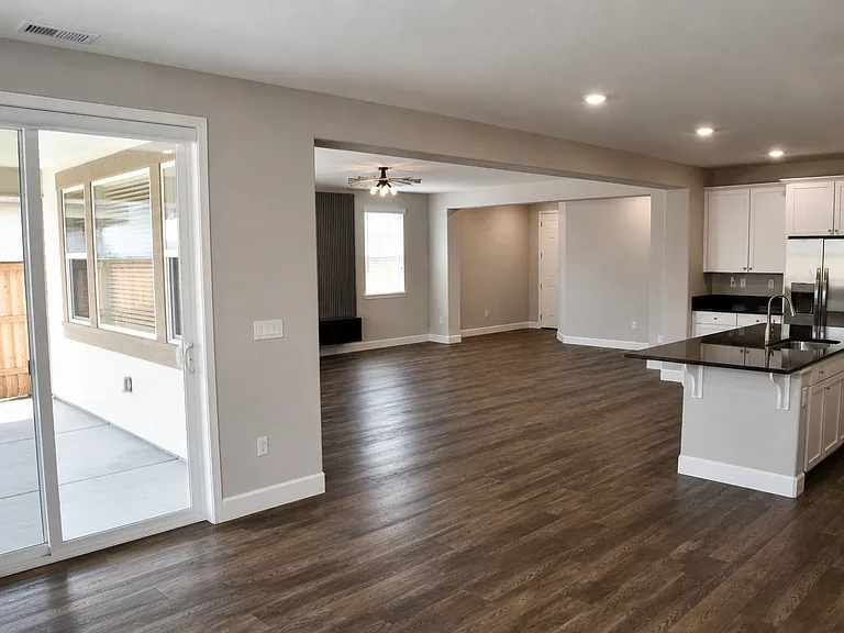 1272 Alfalfa Dr — Photo 7