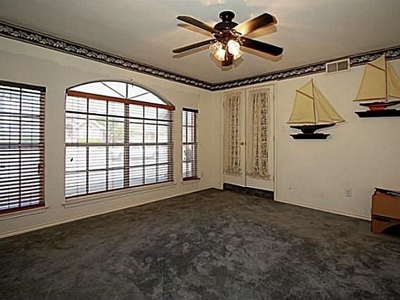3rd image of 1705 Shady Creek Dr