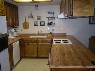 920 E Oakridge Ave, Visalia, CA