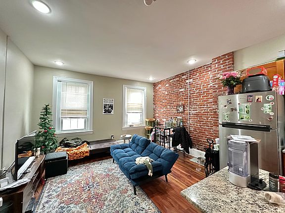 2nd image of 1818 N Willington St Floor 2
