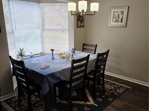 4th image of 104 Highland Dr SE