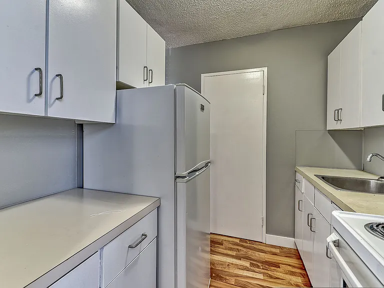 738 14th Ave SW #1A — Photo 19