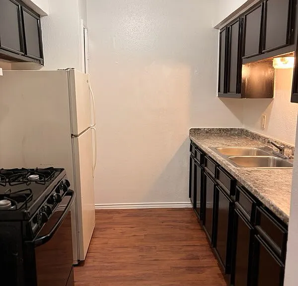 Timber Crossing Apartments — Photo 1