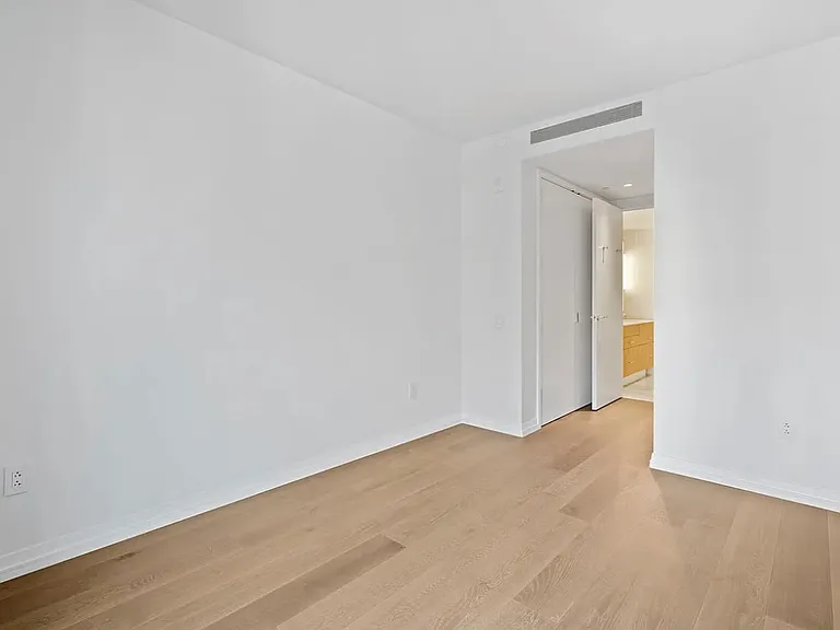 250 W 96th St #15G — Photo 5