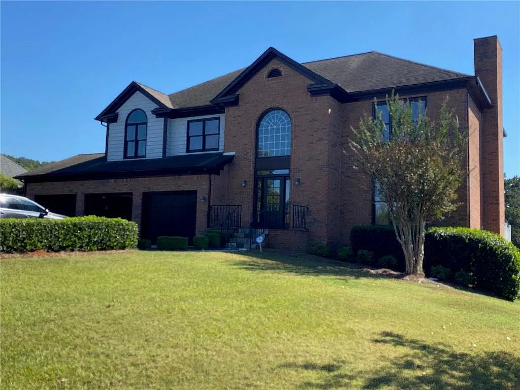 4 bed, 4.5 bath, 2763 sqft, $3,000 — Photo 3