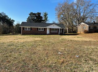 1517 Boiling Springs Rd, Boiling Springs, SC 29316
