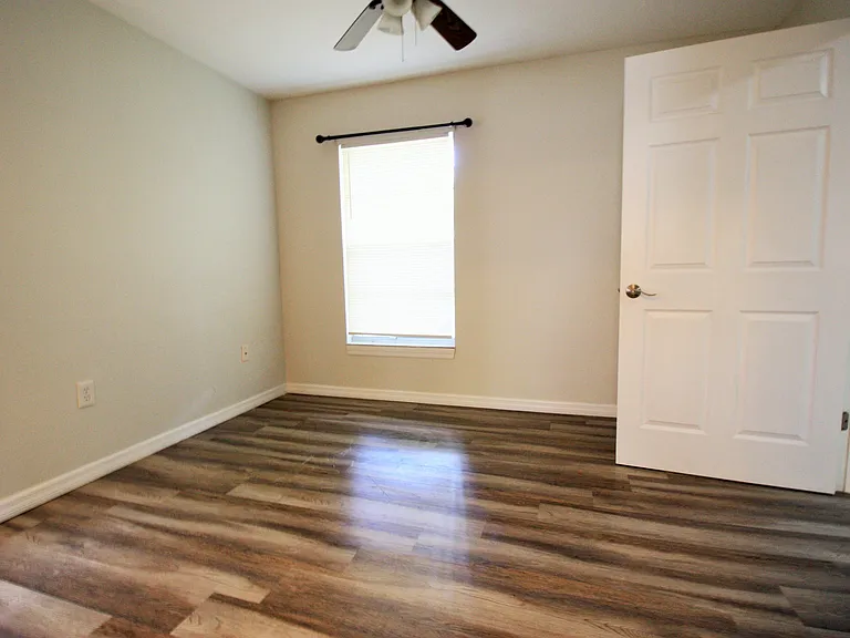 3050 Autumn Ct — Photo 13