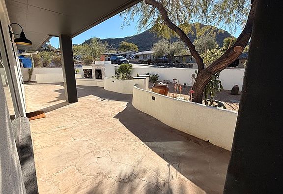 5th image of 1510 E Sunnyslope Ln