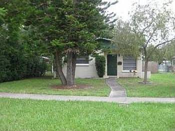 1st image of 636 71st Ave N