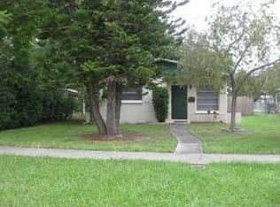 636 71st Ave N, Saint Petersburg, FL 33702